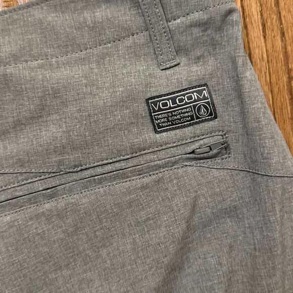 Volcom surf & Turft grey hybrid shorts size 38 - Picture 10 of 12